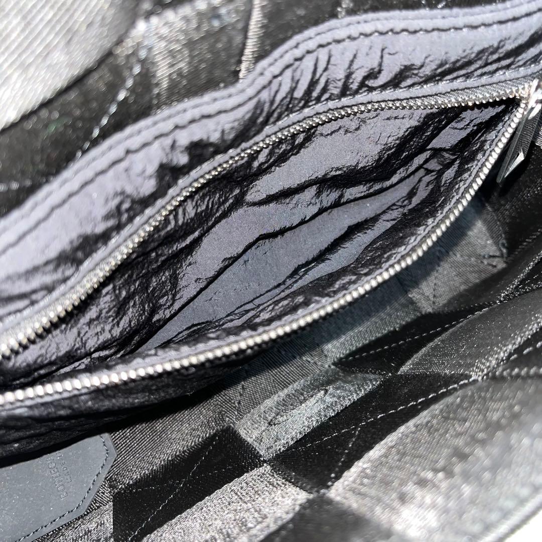 ボッテガヴェネタ　ショルダーバッグ　カセット　ナイロン　黒　ブラック　メンズ