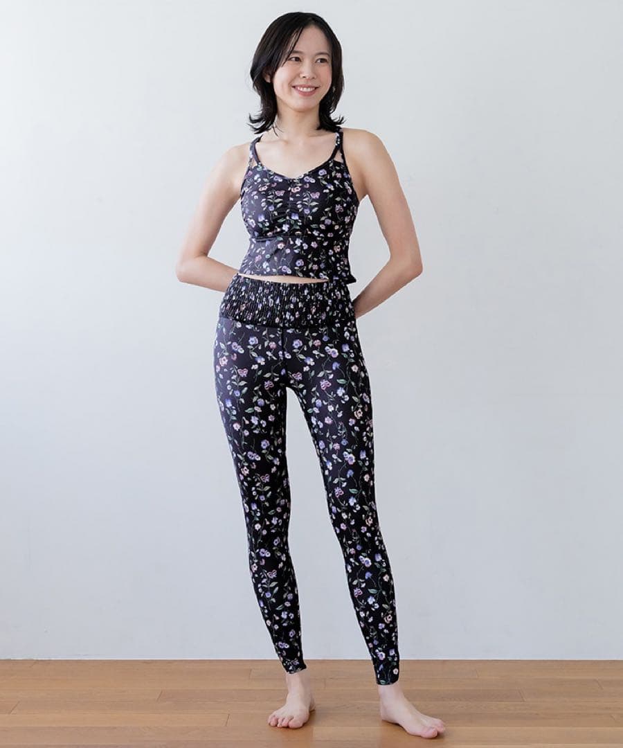 【SUKALA】スプリングフラワーフレアブラトップ❤️新品未使用❤️L