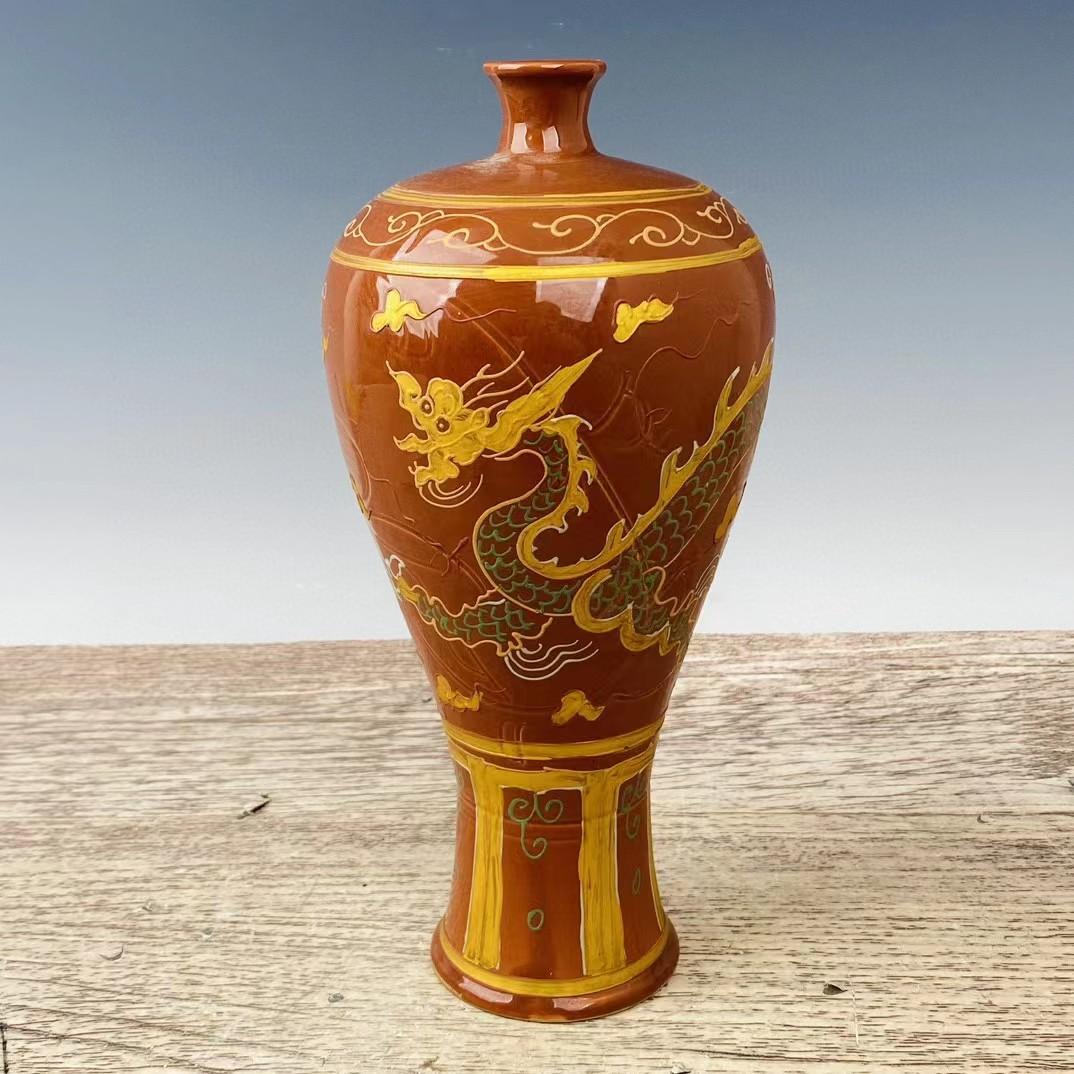 中国古美術・旧蔵の磁器・宋定窯膩金梅瓶・置物・書道・茶道具・文房具・賞物・陶芸