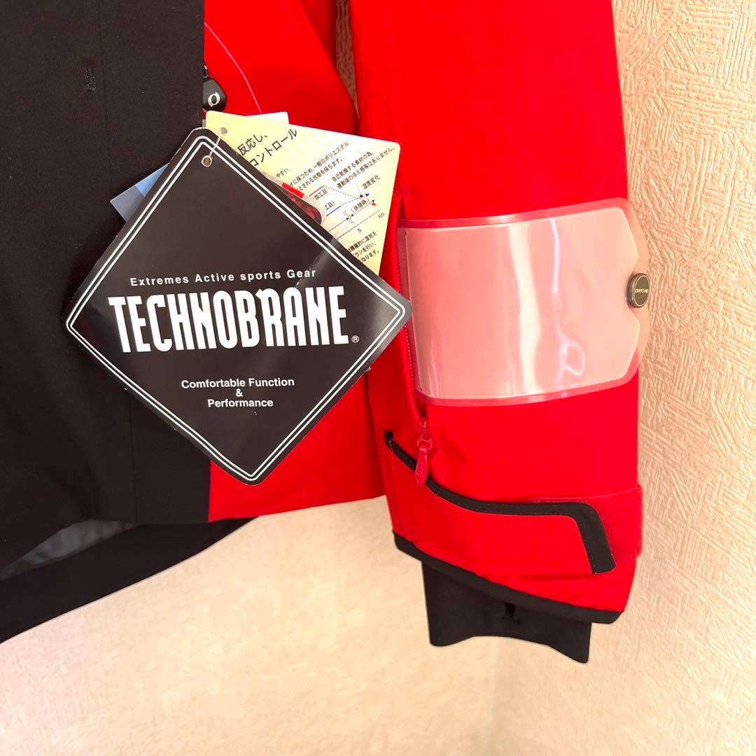 ONYONE オンヨネ スキーウェア S 赤 新品、未使用タグ付