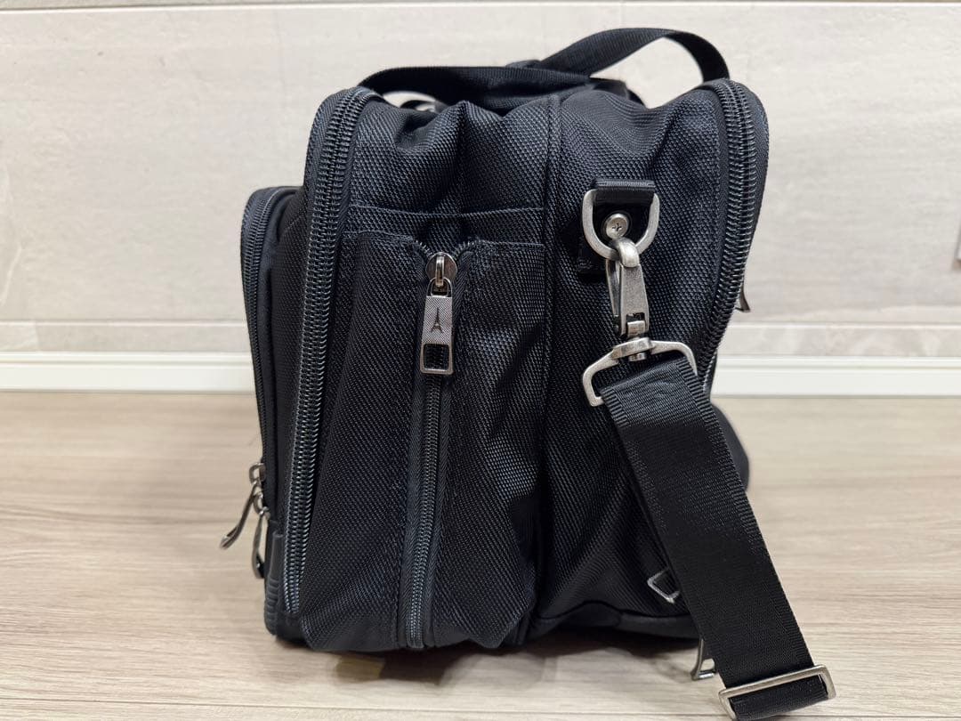 Travel Pro Flight Crew5ビジネスバッグ ナイロン　ブラック