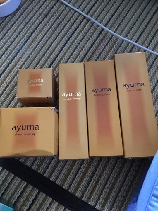 ラブィ アユルナ 化粧品5点 化粧品会社のなのでめちゃいいですよ！
