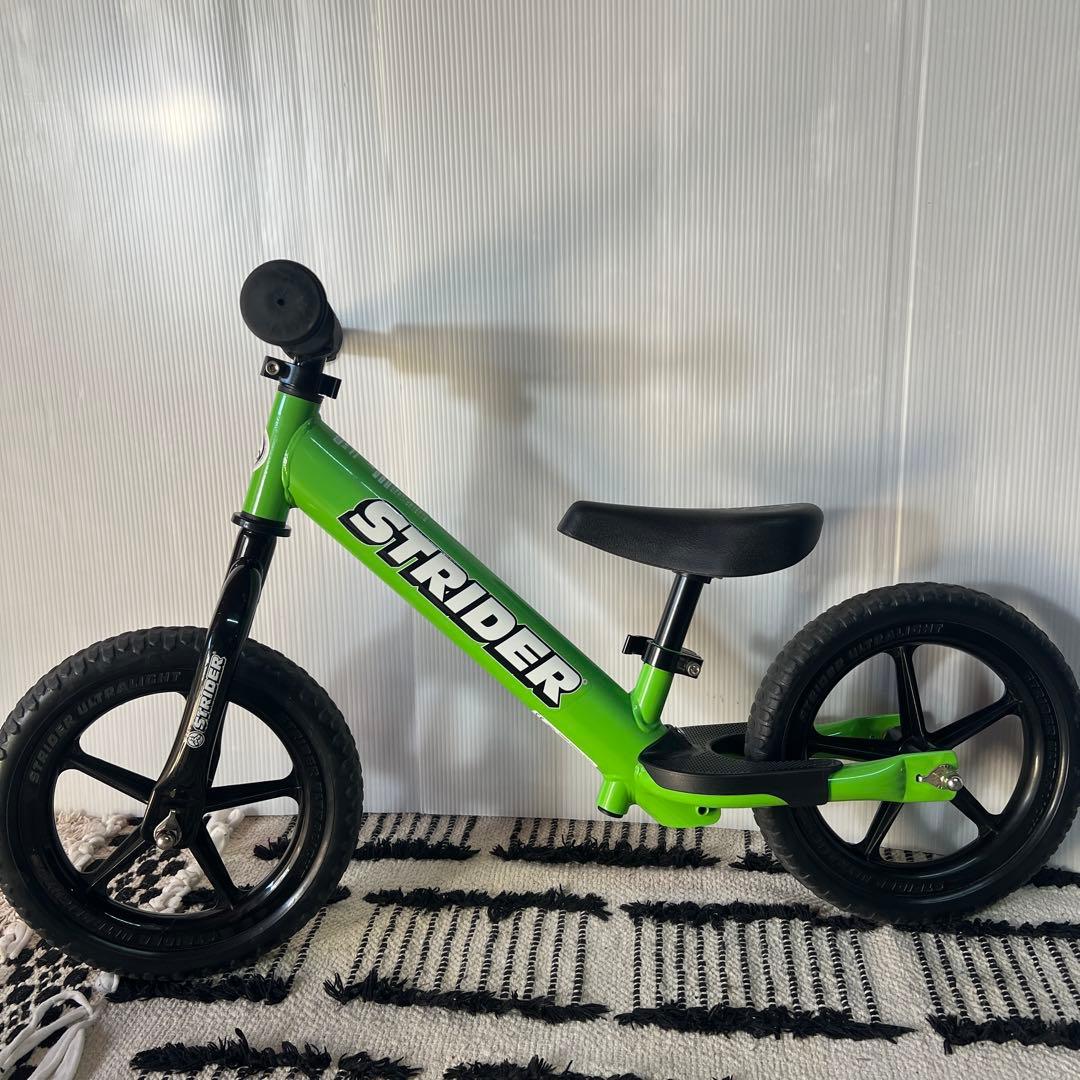 STRIDER スポーツ バランスバイク 12インチ グリーン