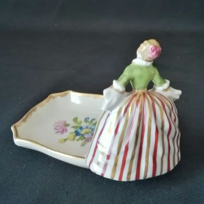 逸品　SPドレスデン①　カールティーメ工房　フィギュリン付き小皿二体　手描き