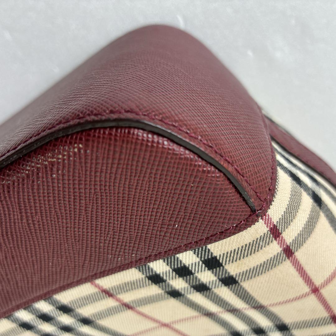 バーバリー　ノバチェック柄　トートバッグ ベージュ/バーガンディ　舟形