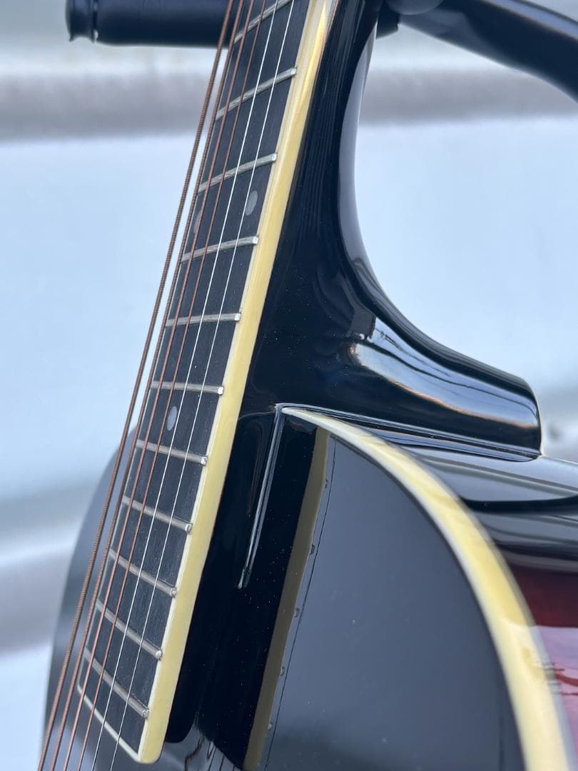 The LOAR LH-700VS Archtop guitar 超美品