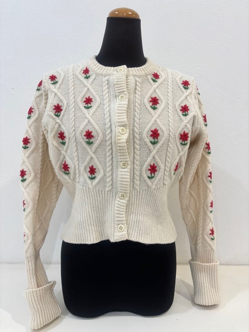 HOLIDAYホリデイフラワーニットカーディガン長袖ウール花柄刺繍ショート丈