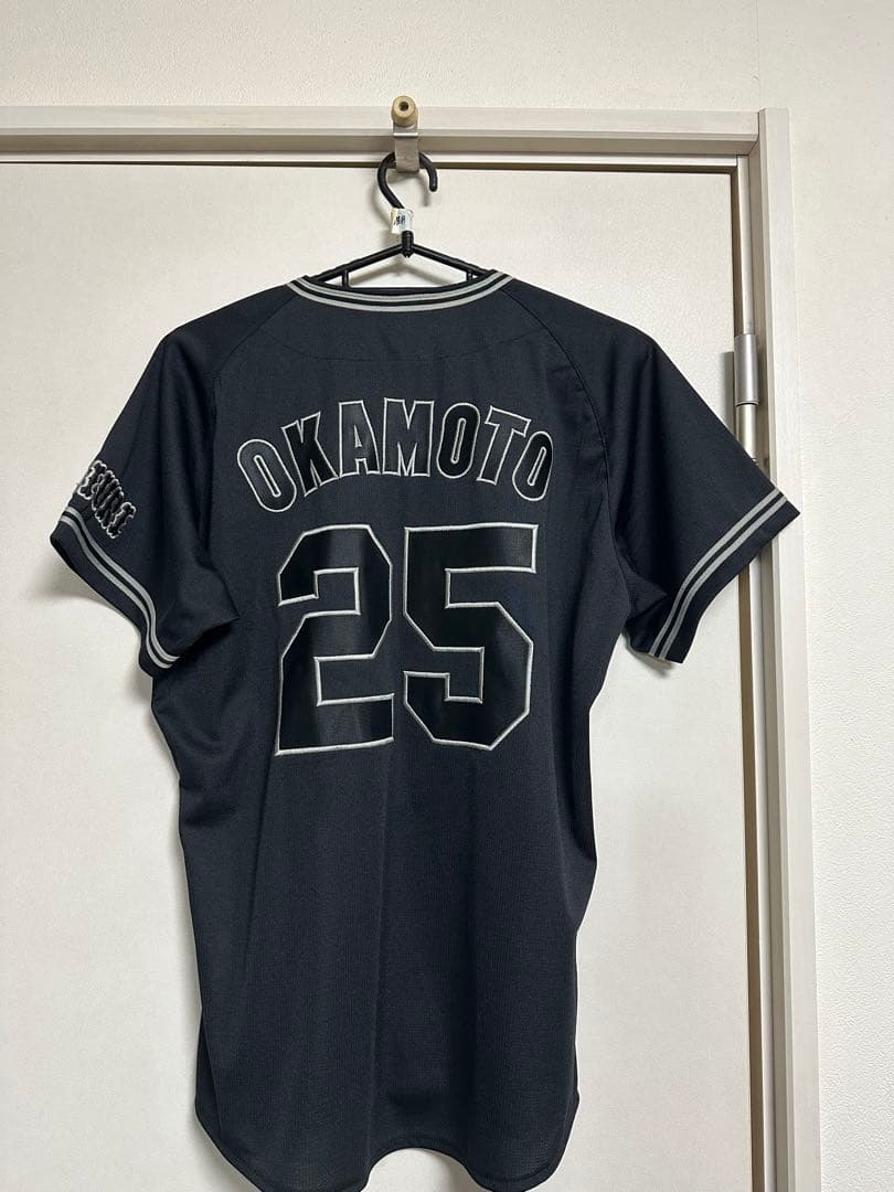 岡本和真選手 レプリカユニフォーム Sサイズ