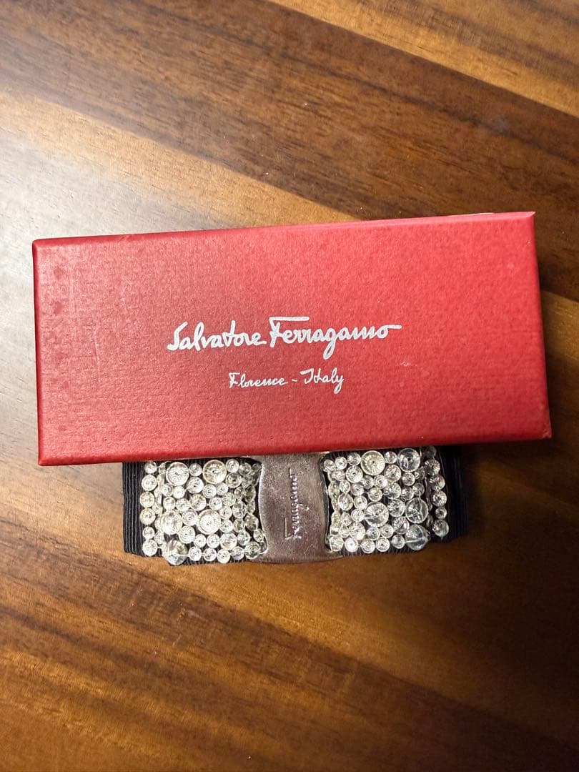 Salvatore Ferragamo クリスタルヘアアクセサリー　バレッタ