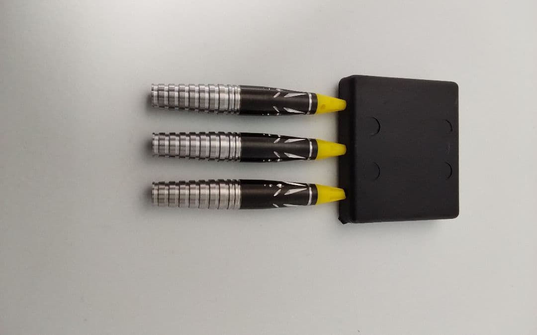 E*A様 サングリアル!坂口優希恵!極美品!新品同品!付録未開封!ダーツセット