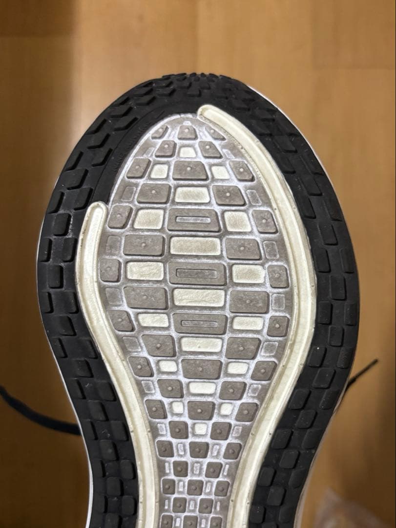 ナイキ ボメロプラス 28cm