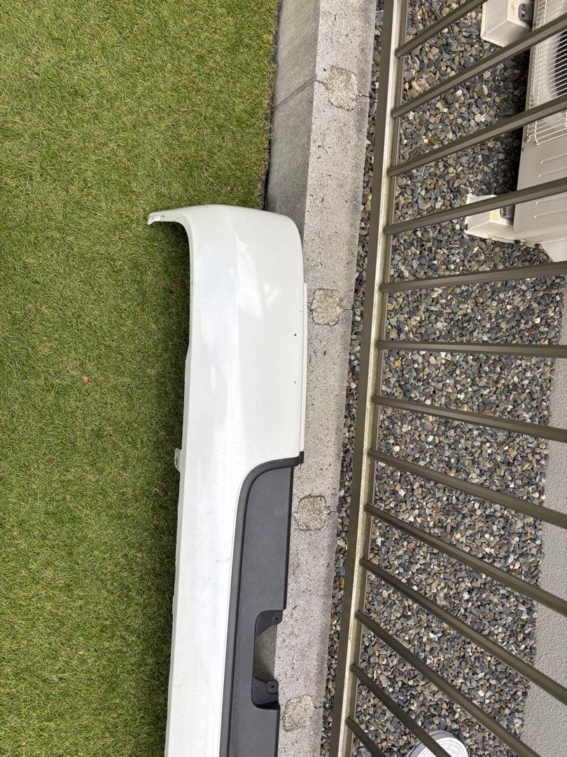 ハイエース　ナロー用　200系　リアバンパー　送料込み