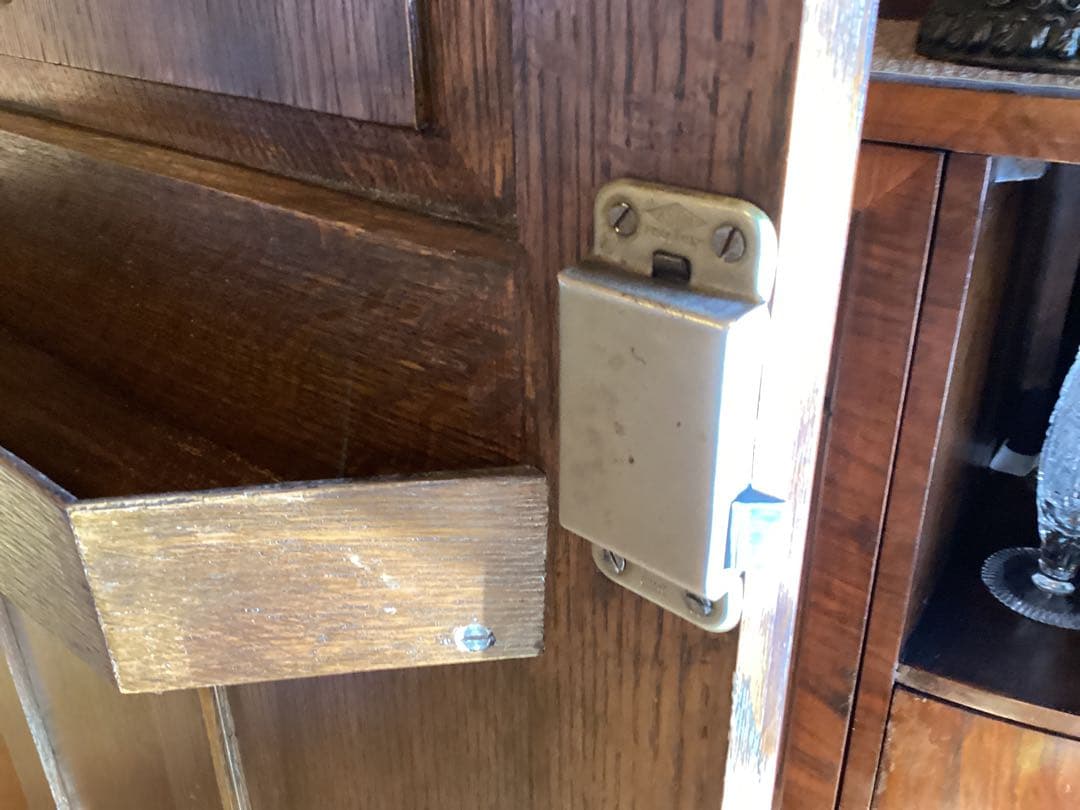 英国　アンティーク　ワードローブ　クローゼット　木製