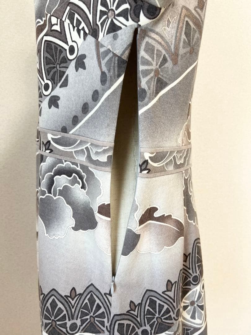 【新品タグ付】LEONARD 花柄 長袖ワンピース 42 総柄　ウール