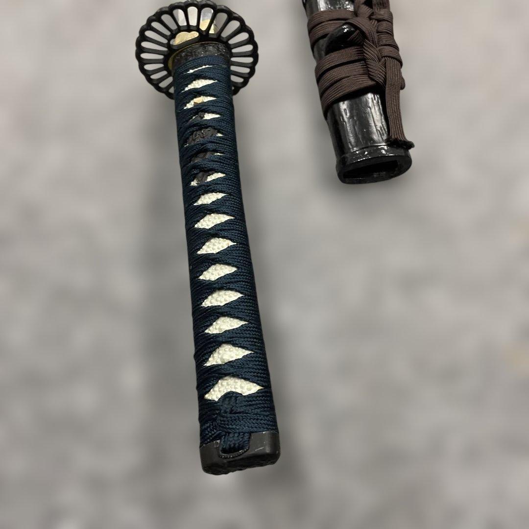 未開刃，模造刀、白鞘 刀 模擬刀 舞踊 大衆演劇 湾曲した刃の刀 約100cm