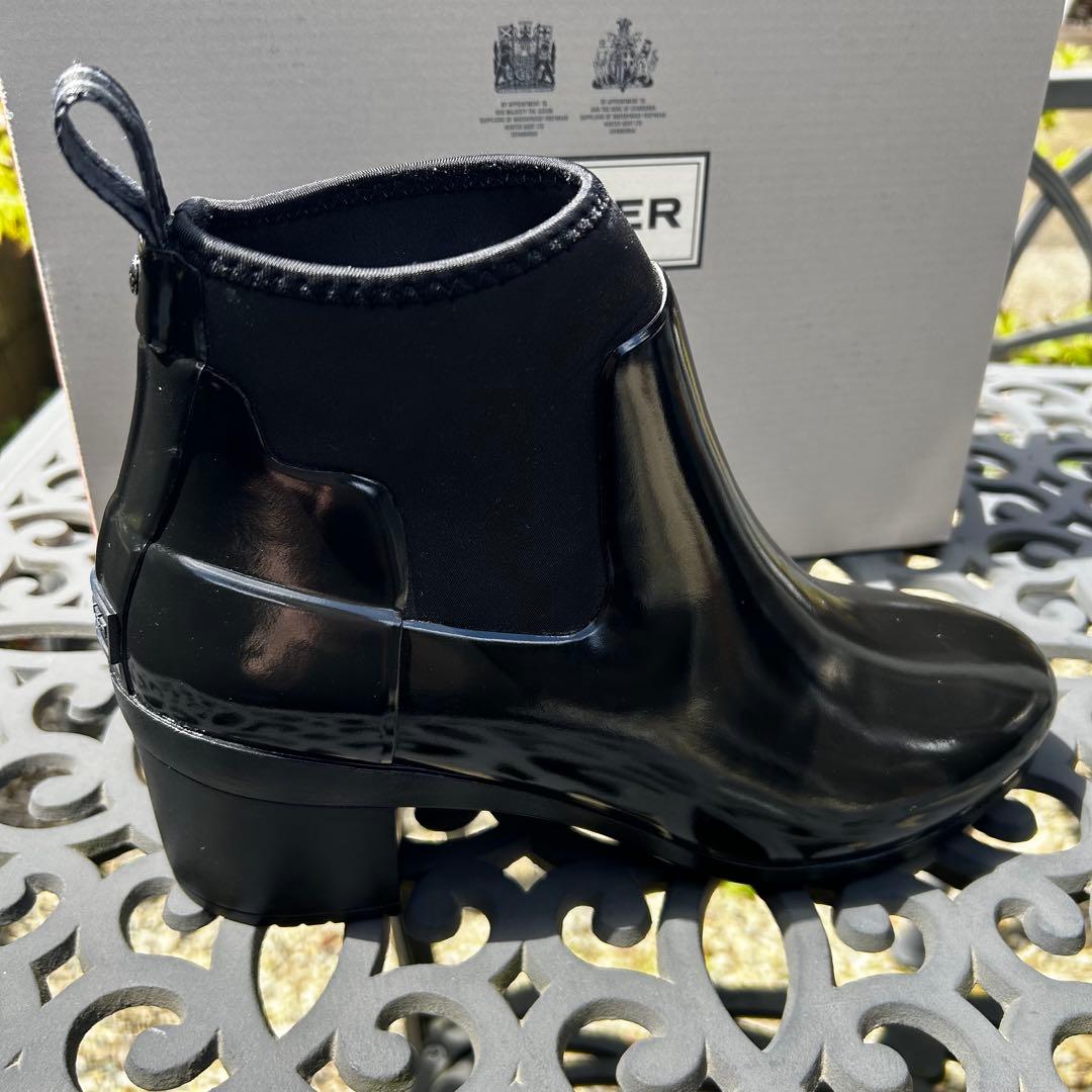 HUNTER リファインドミッドヒールグロス　ブラック　２５㎝　エナメル　UK6