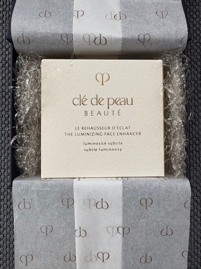 クレ・ド・ポー ボーテ フェイスカラー 17 Celestial Sparks