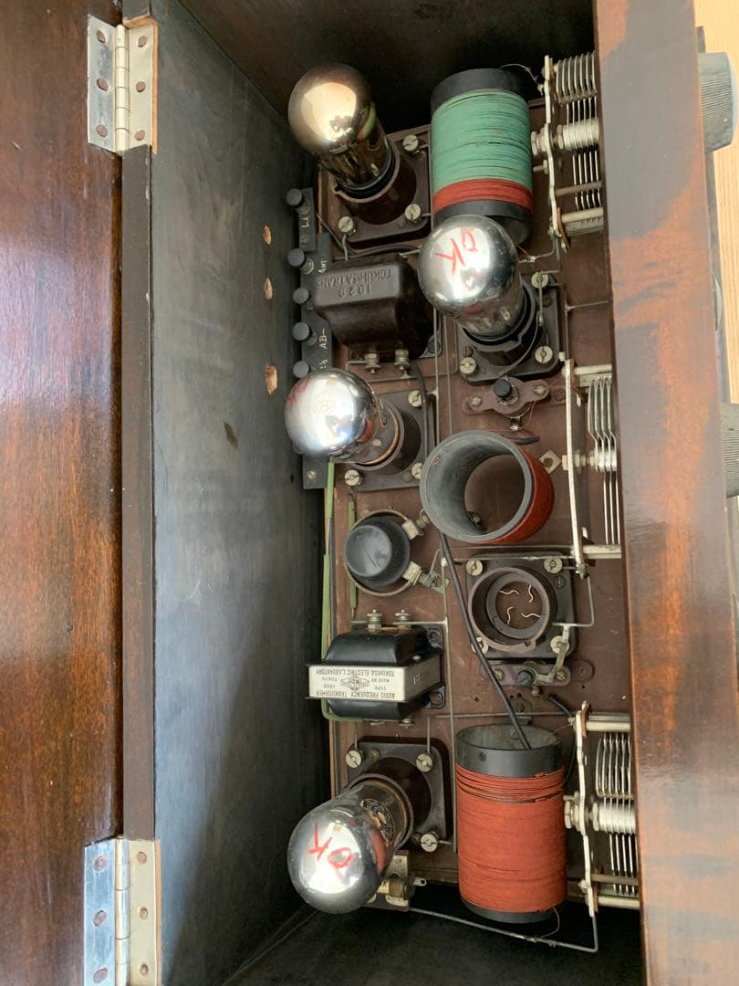 ニュートロダイン　ラジオ　アンティークラジオ　真空管ラジオ