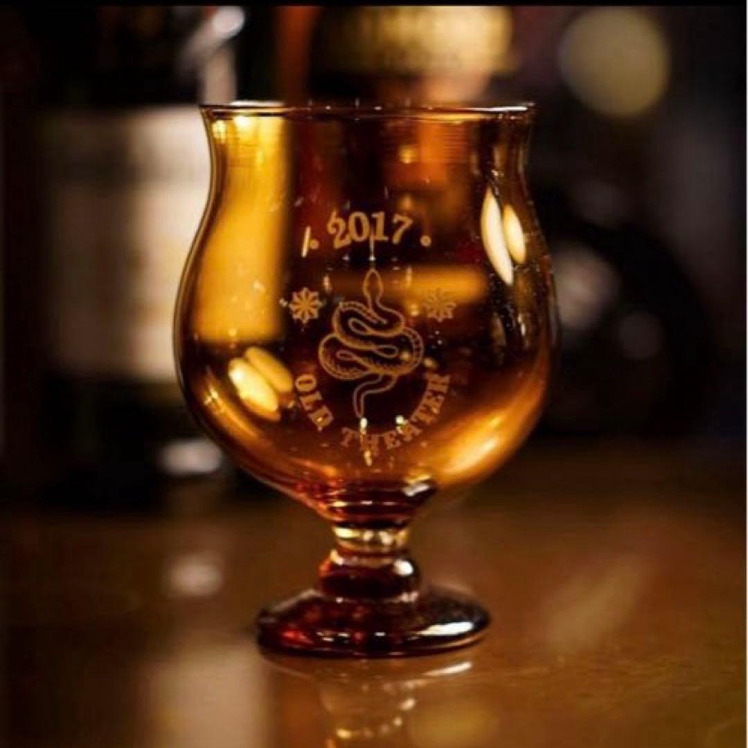 アンバーチューリップグラス　オールドマウンテン