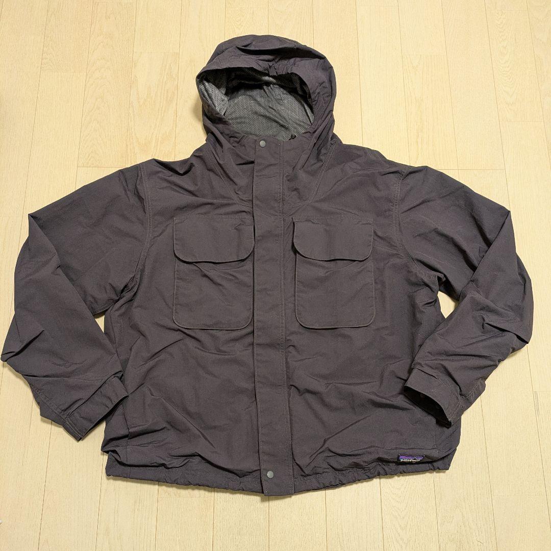 patagonia フード付きナイロンジャケット ダークグレー