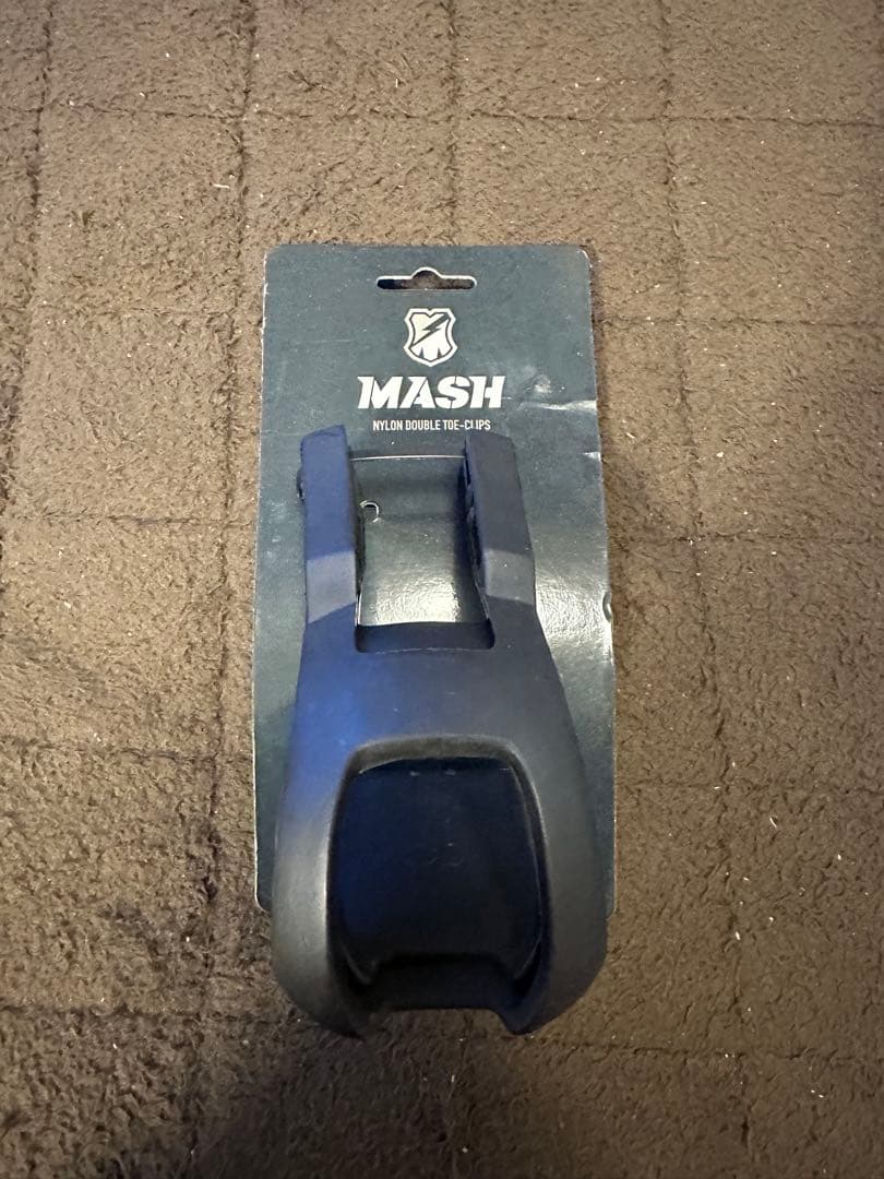 MASH ナイロンダブルトゥークリップ MD 60mm ブラック