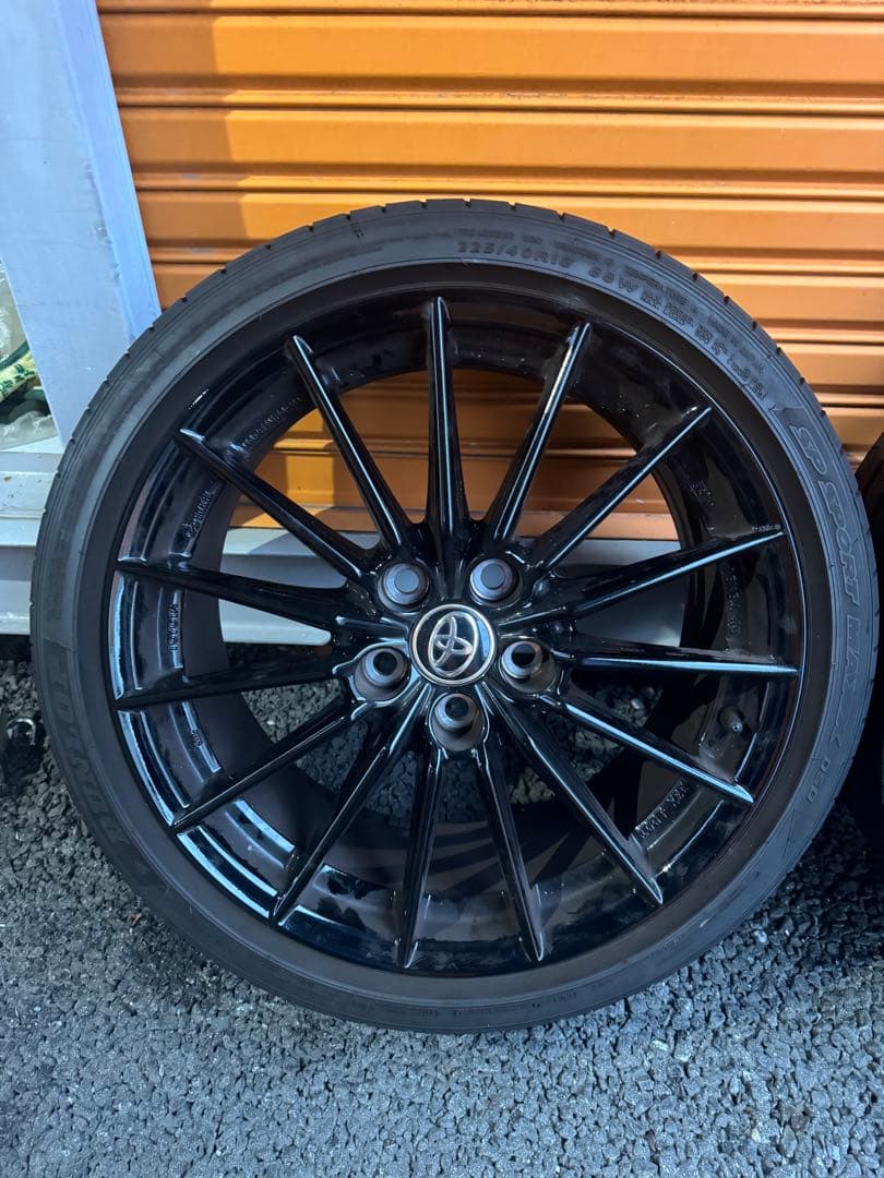 トヨタGRヤリス18インチ タイヤホイール4本セット引き取り歓迎エンケイホイール
