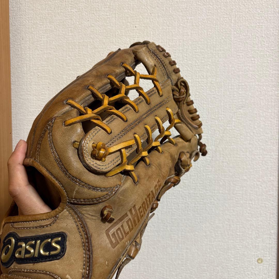 asics ゴールドステージ外野用グローブ　14センチ