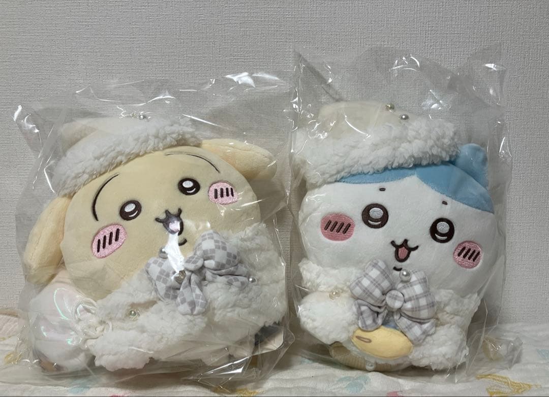 ちいかわ　プレゼントフォーユー　ぬいぐるみ　クリスマス　うさぎ　ハチワレ