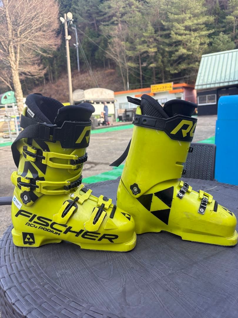 【値下げ可】Fischer RC4 Podium RD130 25.5cm