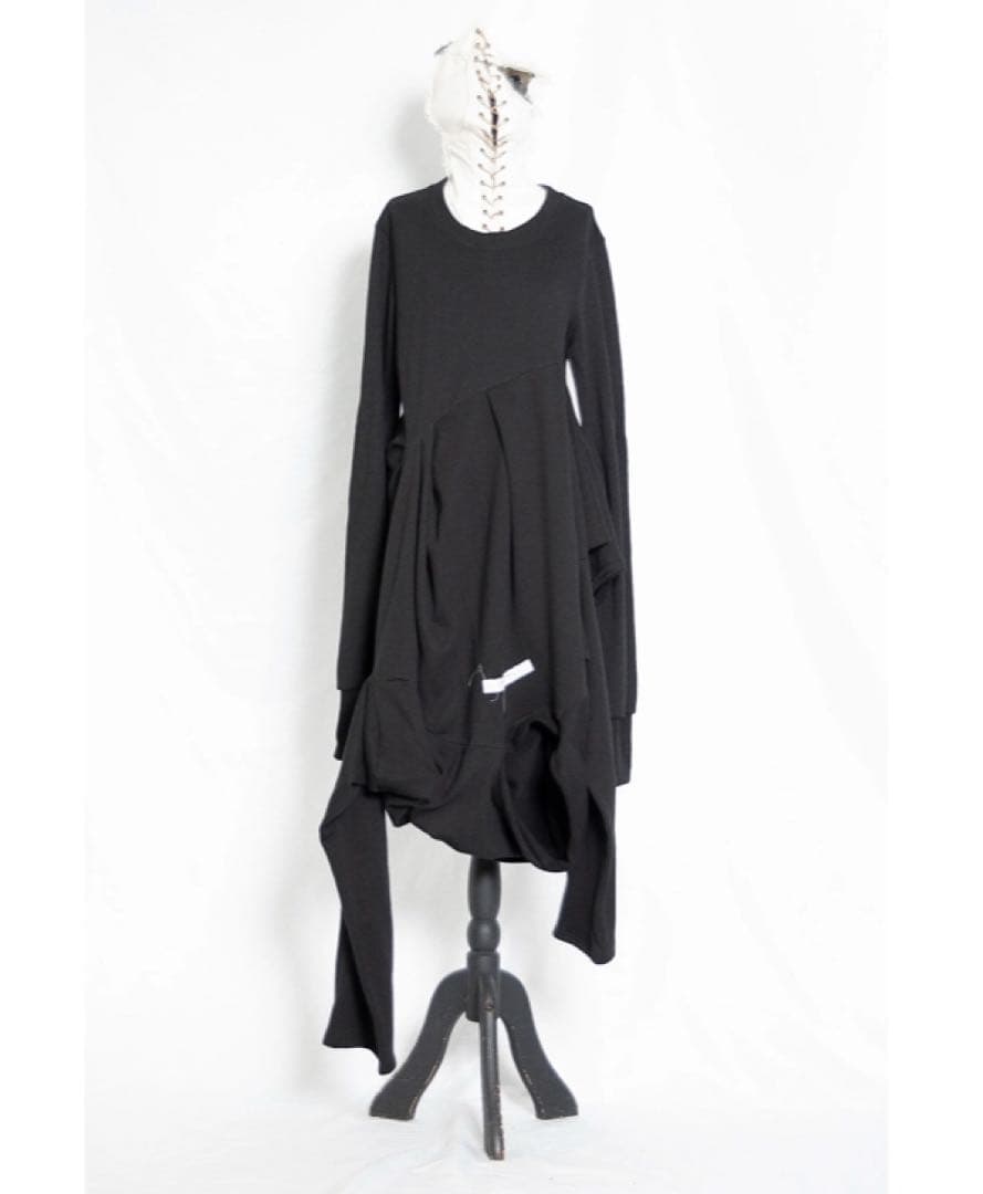 K*n様 alice auaa 新品　黒　ロングトップス　2ウェイ