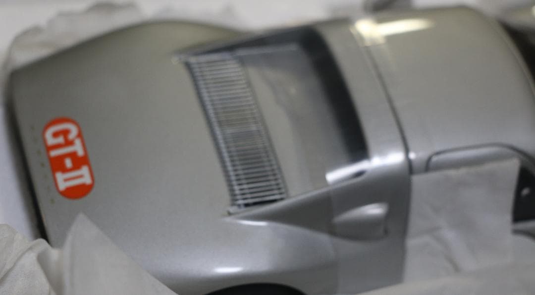 ミニチャンプス製　ポルシェ９０４カレラGTS　１９６４日本グランプ 1/18