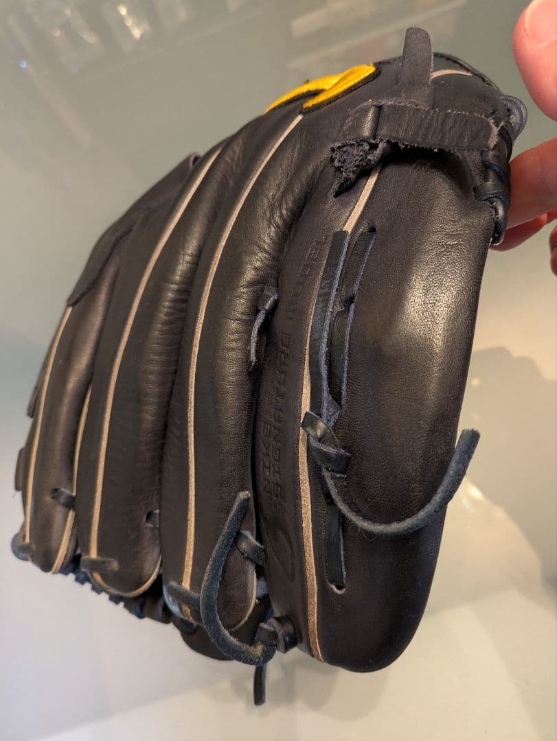 Nike 一般軟式グローブ　投手用　ナイキ　ダルビッシュモデル　絶版 野球