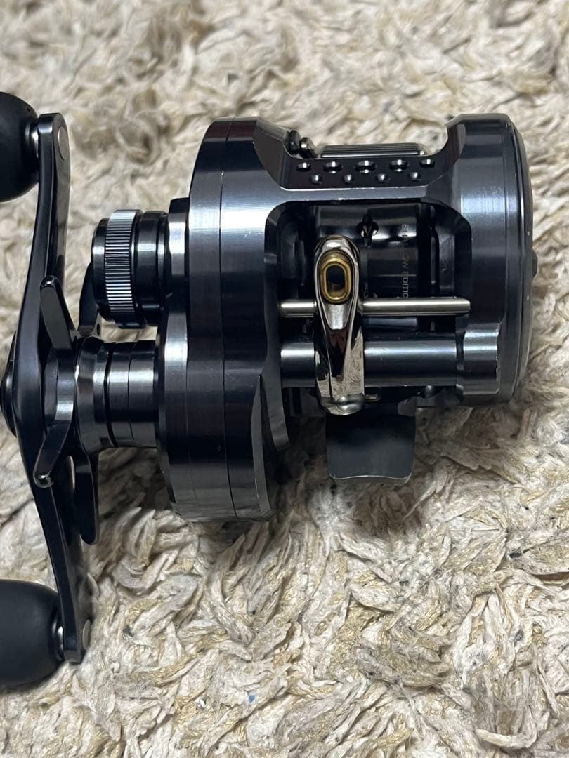 GW値下げ　カルカッタコンクエスト　30HG SE 100HG 回転良好 シマノ