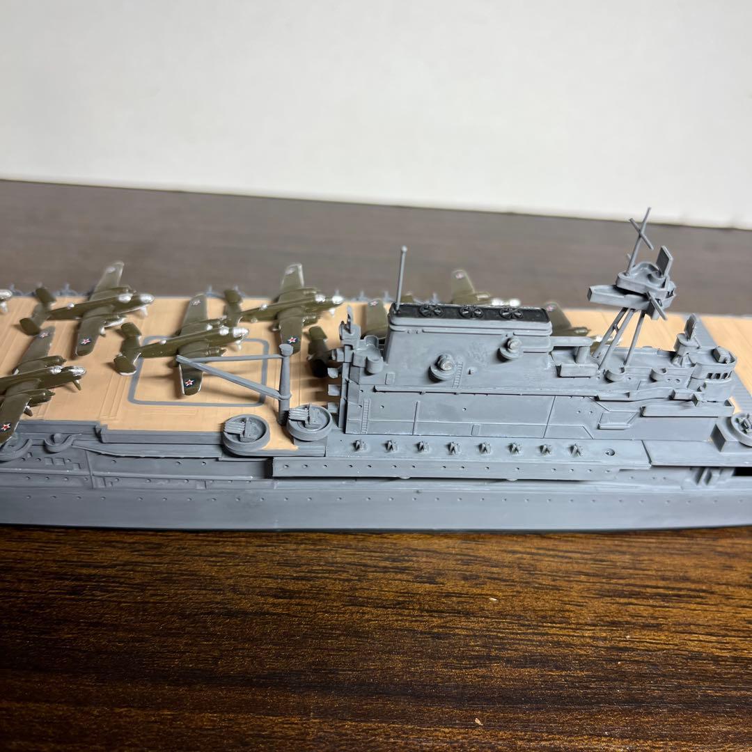 1/700 アメリカ海軍　航空母艦　ヨークタウン　ホーネット　2隻セット