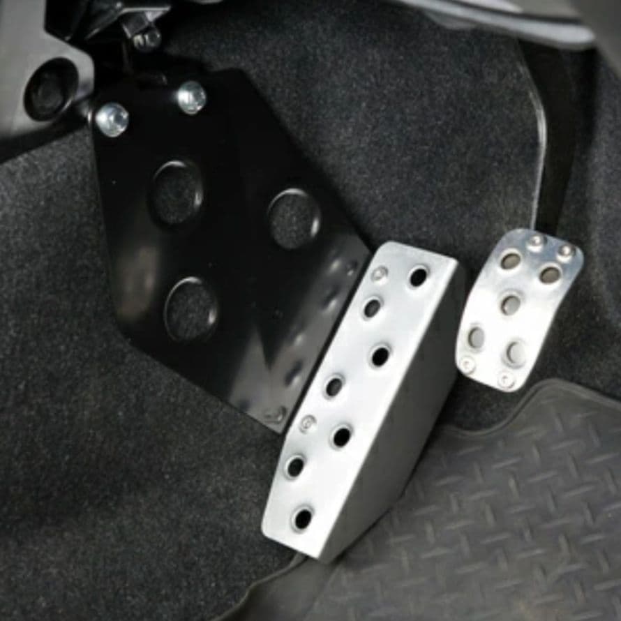 ジムニー　JB64　JB74 MT　フットレスト　アピオ　APIO