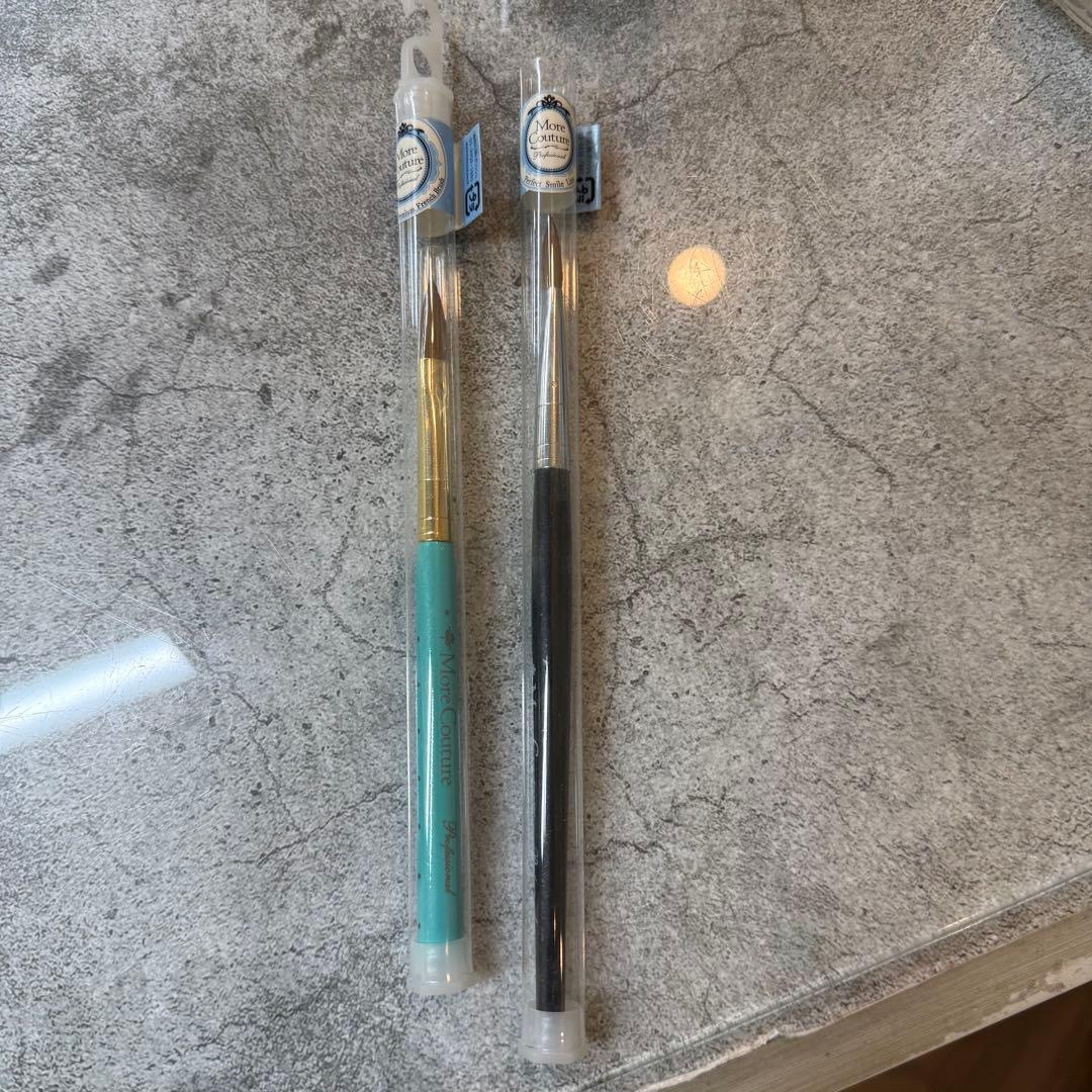 More Couture スカルプチュアブラシ フレスカ