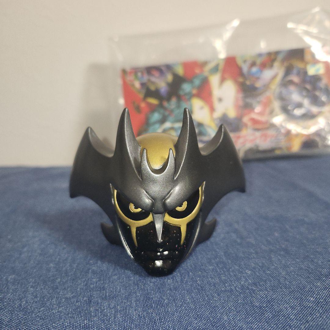 墓場の画廊　デビルマン　マスク　面取れ　ソフビ　ブラック細かな金ラメ入り