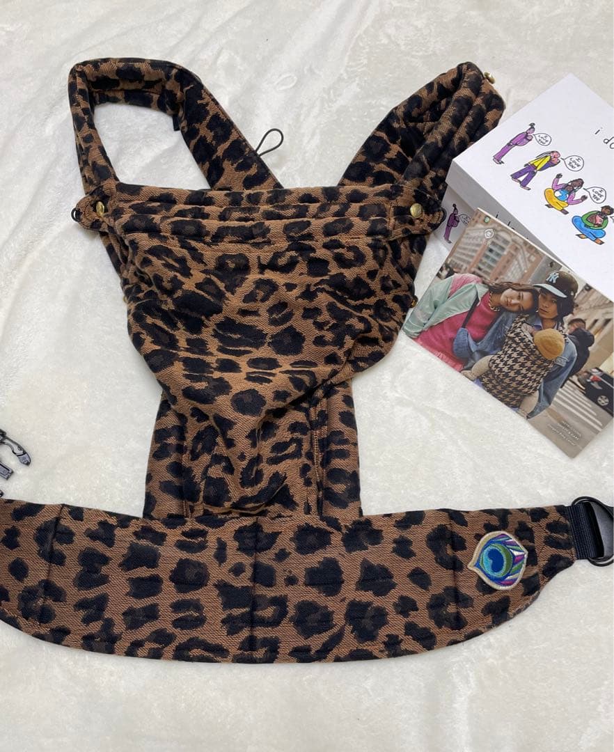 artipoppe アーティポッペ ヒョウ柄 抱っこ紐　おしゃれ