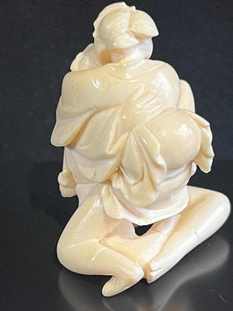 大型根付　浮世絵春画　無着色根付　天然素材牙彫　逸品希少品