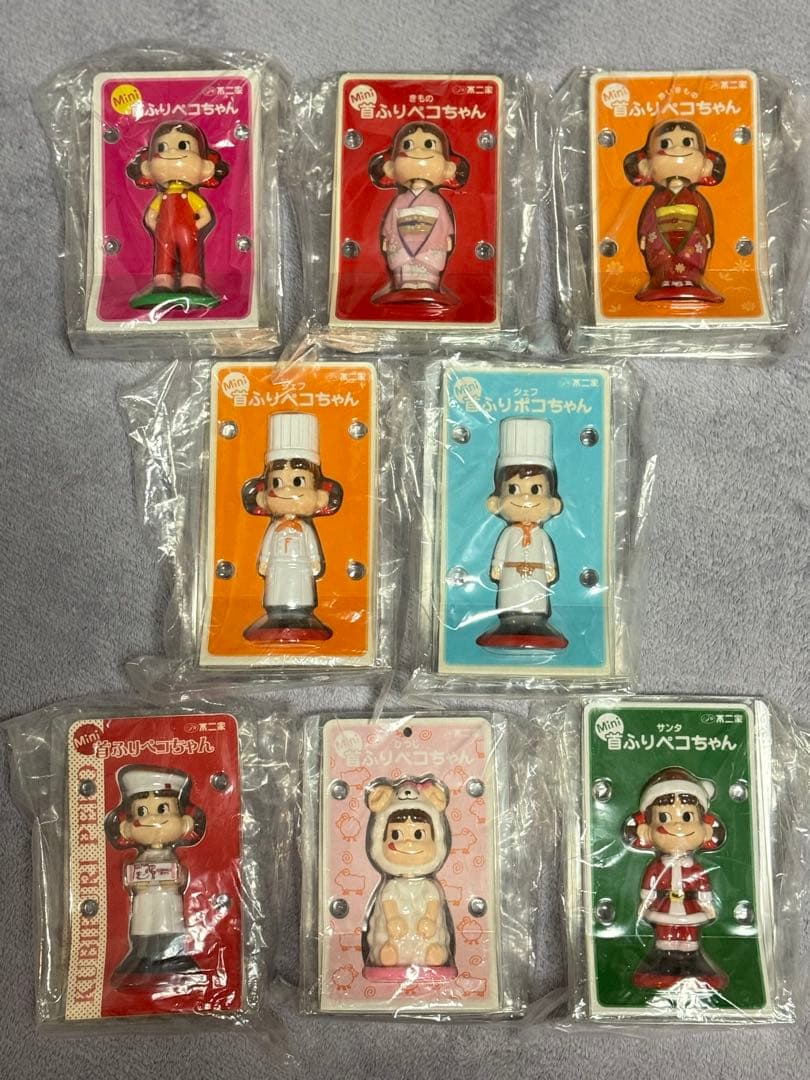 不二家　未開封　首ふりペコちゃん　ペコちゃん人形　首ふりポコちゃん　8種類