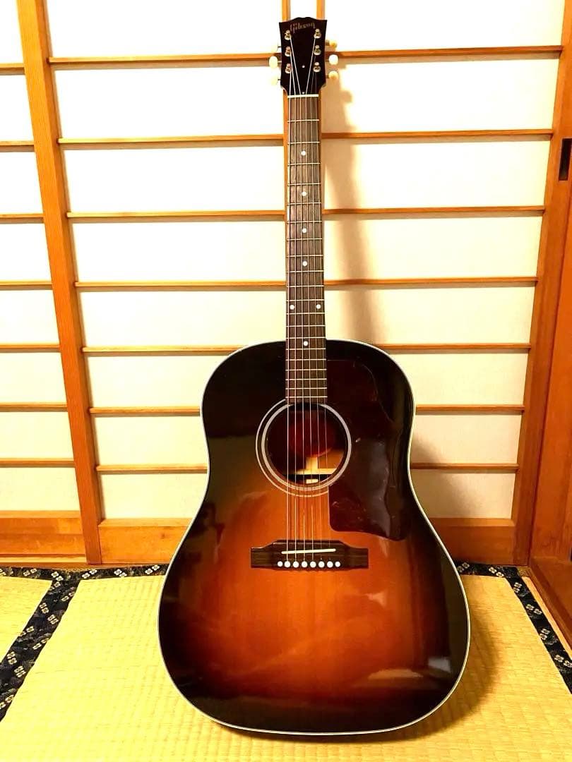 Gibson 1960s J-45 Custom Shop製