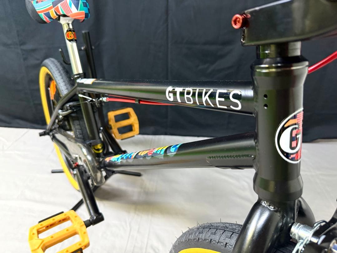 台湾製 GT BMX 自転車 20インチ イエローパーツ カスタムモデル