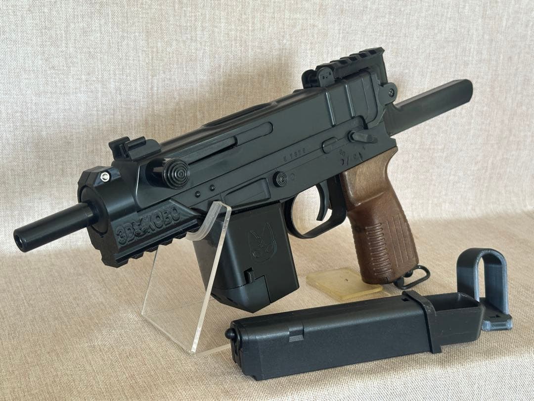 東京マルイ エアコキVZ61スコーピオン 3Dプリントカスタム