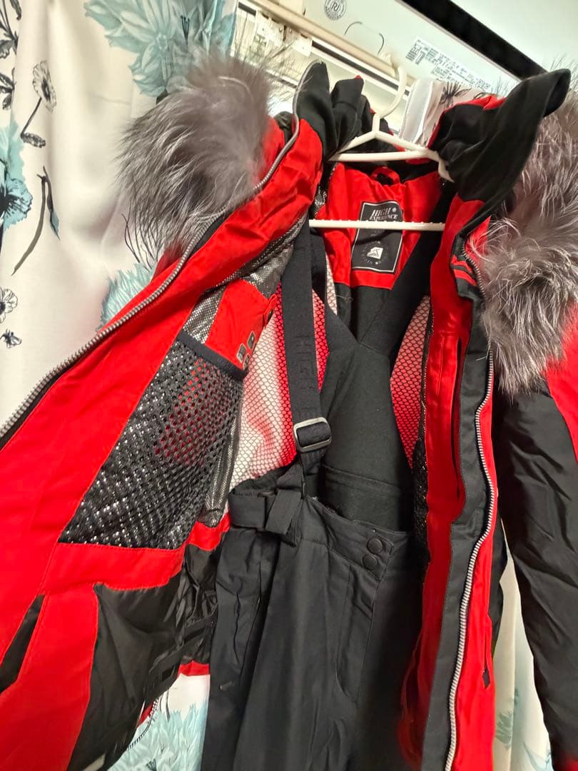 PERFORMAL スキーウェア 赤と黒