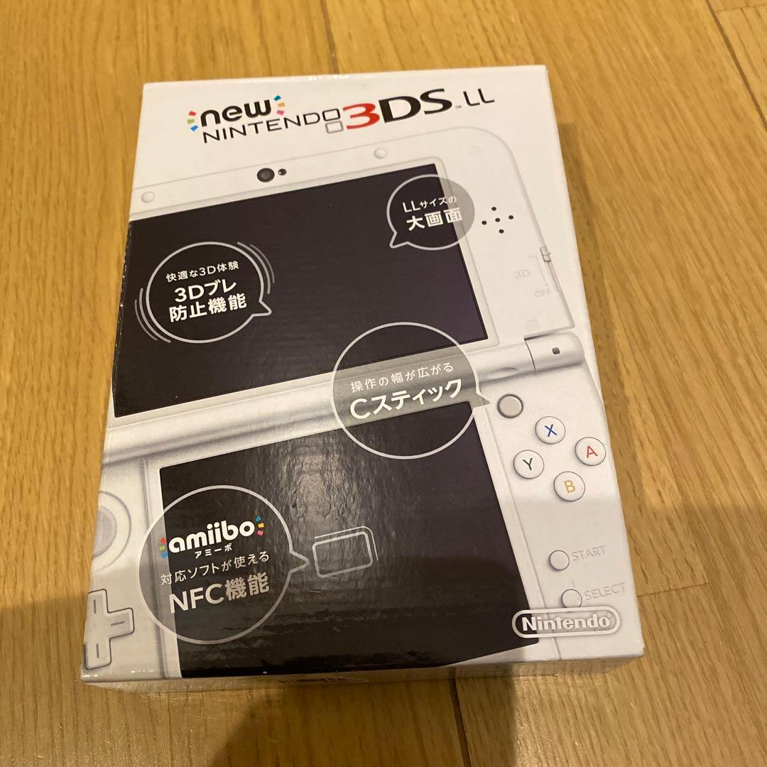 美品　Newニンテンドー3DSLL パールホワイト