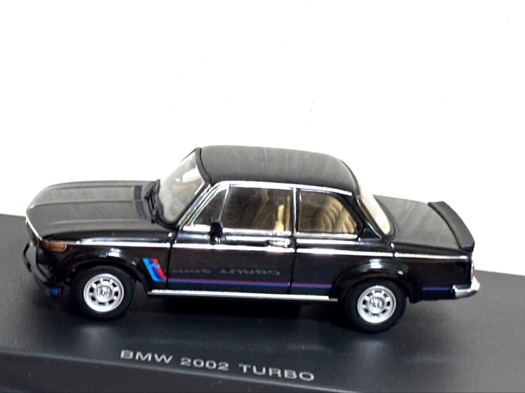  2002 Turbo ミニカー ブラック 1/43