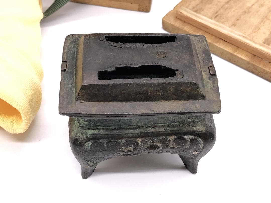 【 東周青銅香炉 】　方形獣胴四つ足　骨董・古玩　蔵出