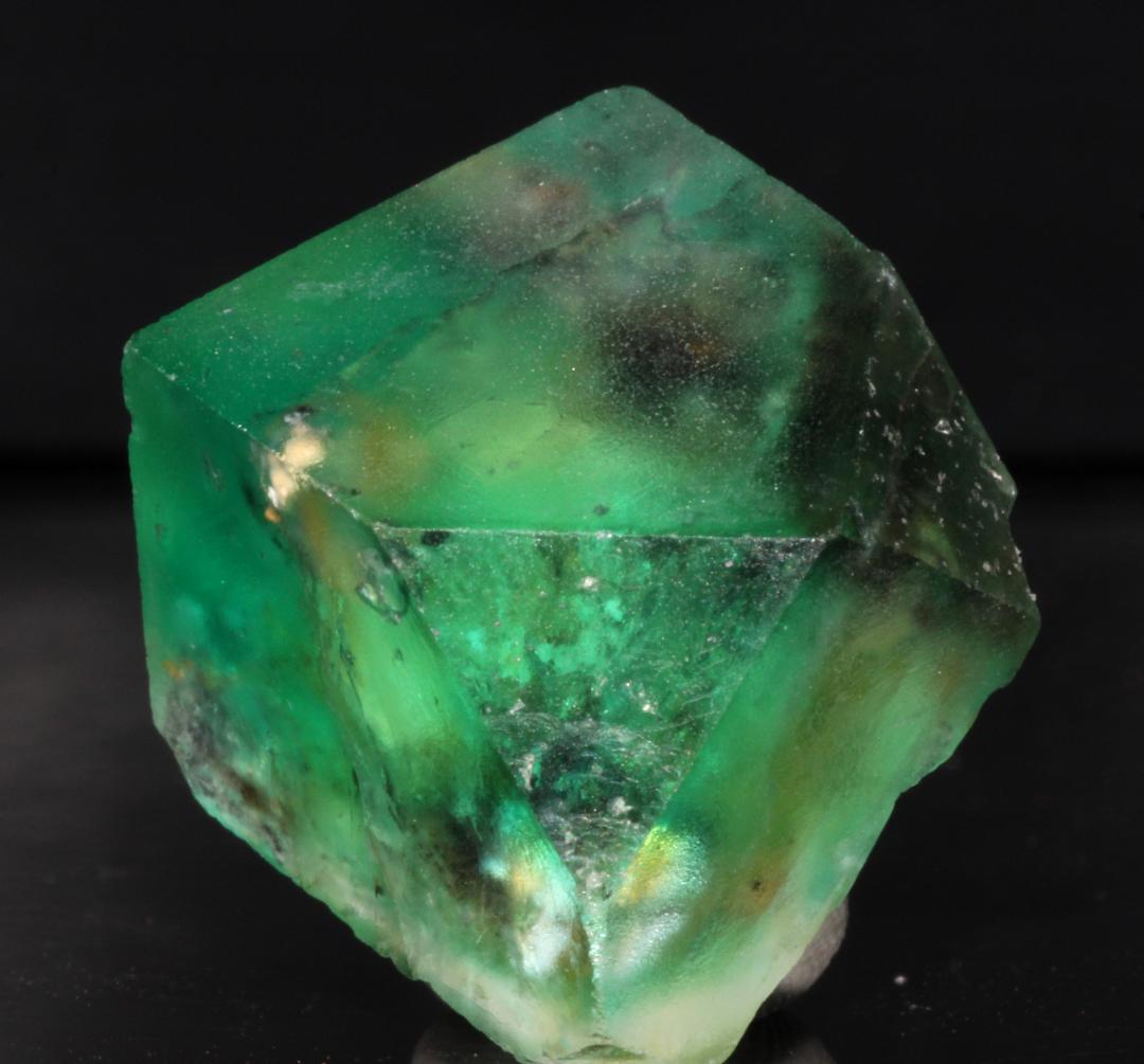 ナミビア エロンゴ州産フローライト