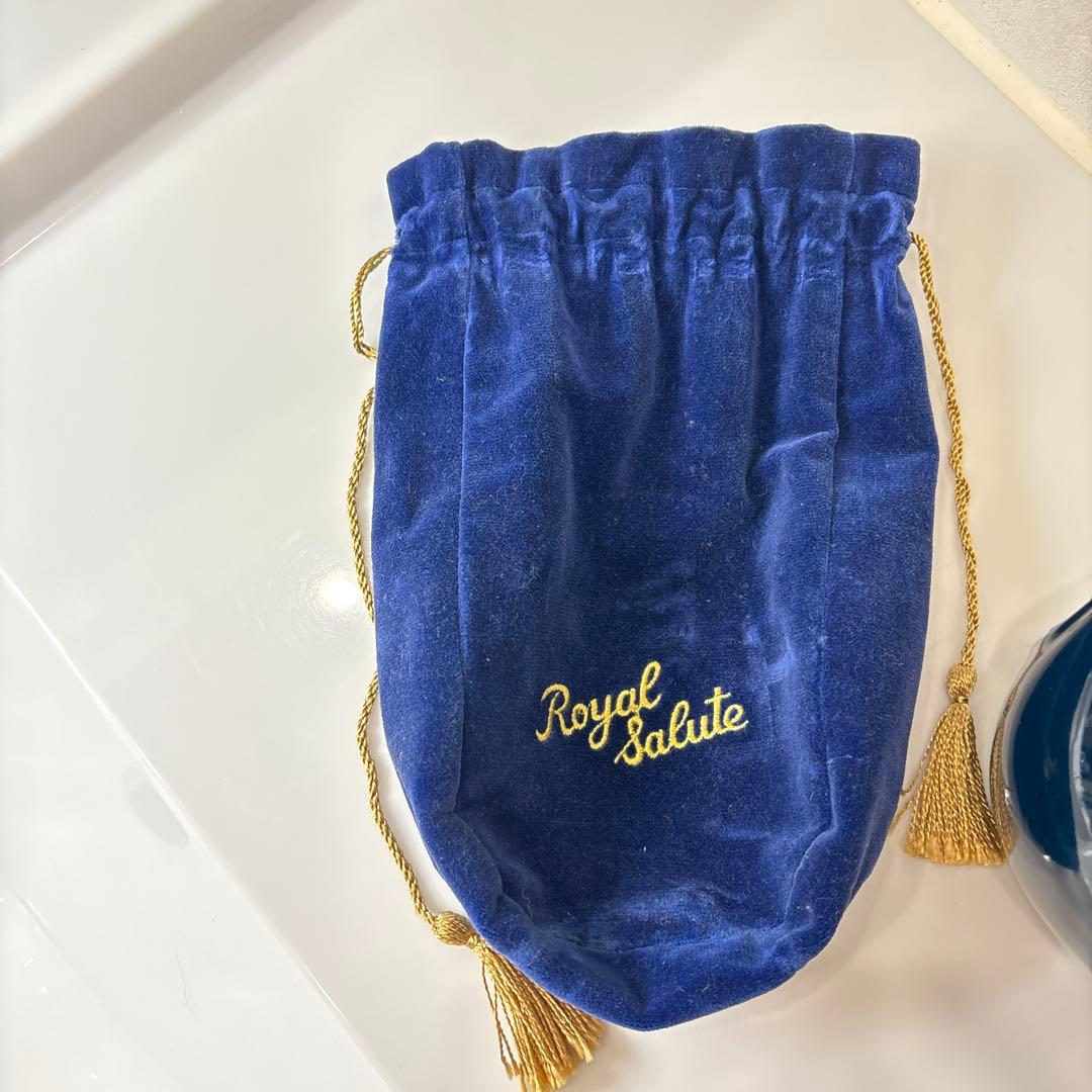 匿名スピード発送　シーバスリーガル　ロイヤル　サルート21年 ウイスキー箱無し