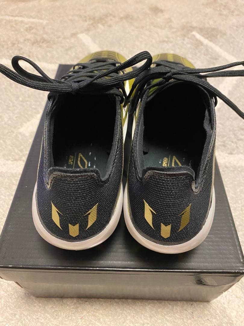 F50 ELITE FG MESSI スパイク27センチ